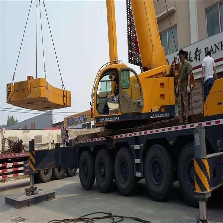 延津当地吊车出租|机器吊装|75吨|工厂搬迁服务